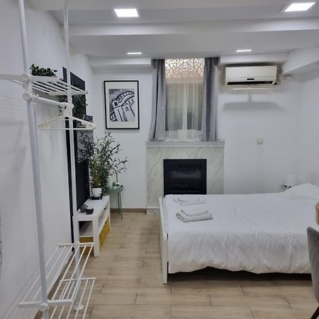 Apartmán Elegant Yellow Submarine Bělehrad Exteriér fotografie